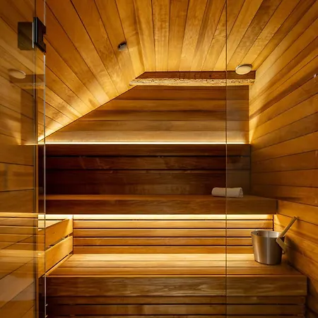 Freinholdi Maja Kuelaliskorter 5 - With Sauna *