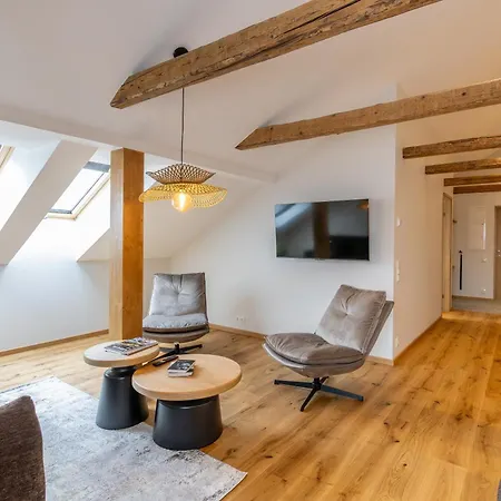 Freinholdi Maja Kuelaliskorter 5 - With Sauna *